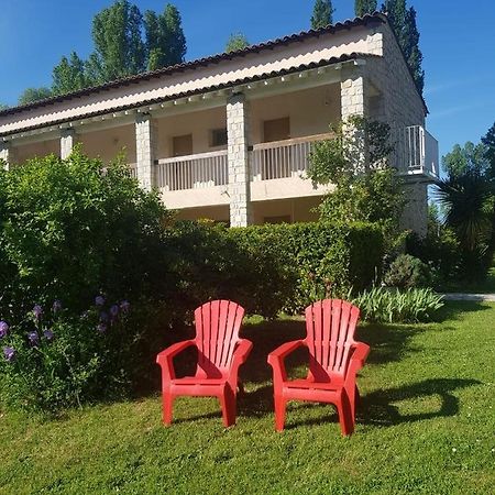 Hotel Le Moulin de César Vaison-la-Romaine Esterno foto